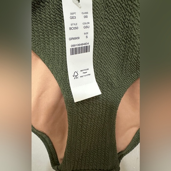 138 NWT | J. Crew Textured Green Bikini Bottom (size S) - Picture 3 of 8